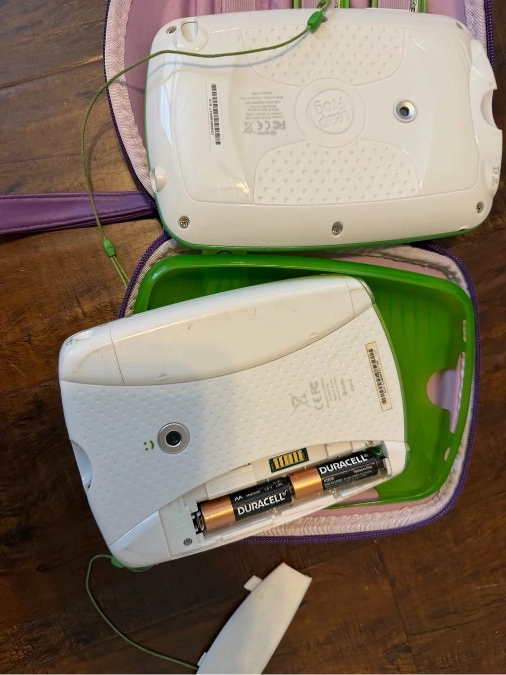 LeapFrog LeapPad Bundle in Green with Purple Case